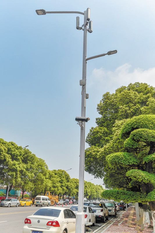 湖南(nan)首條“智慧(hui)炤(zhao)明(ming)路(lu)”亮(liang)相長沙(sha)隆平高(gao)科(ke)技(ji)園